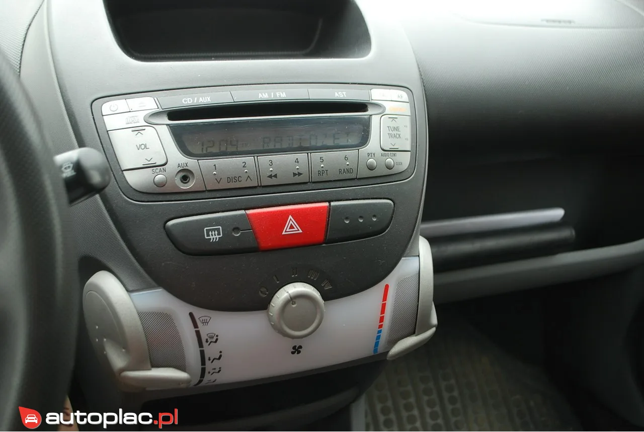 
								Toyota Aygo I 2007 full									