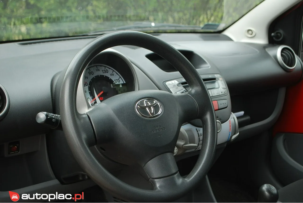 
								Toyota Aygo I 2007 full									