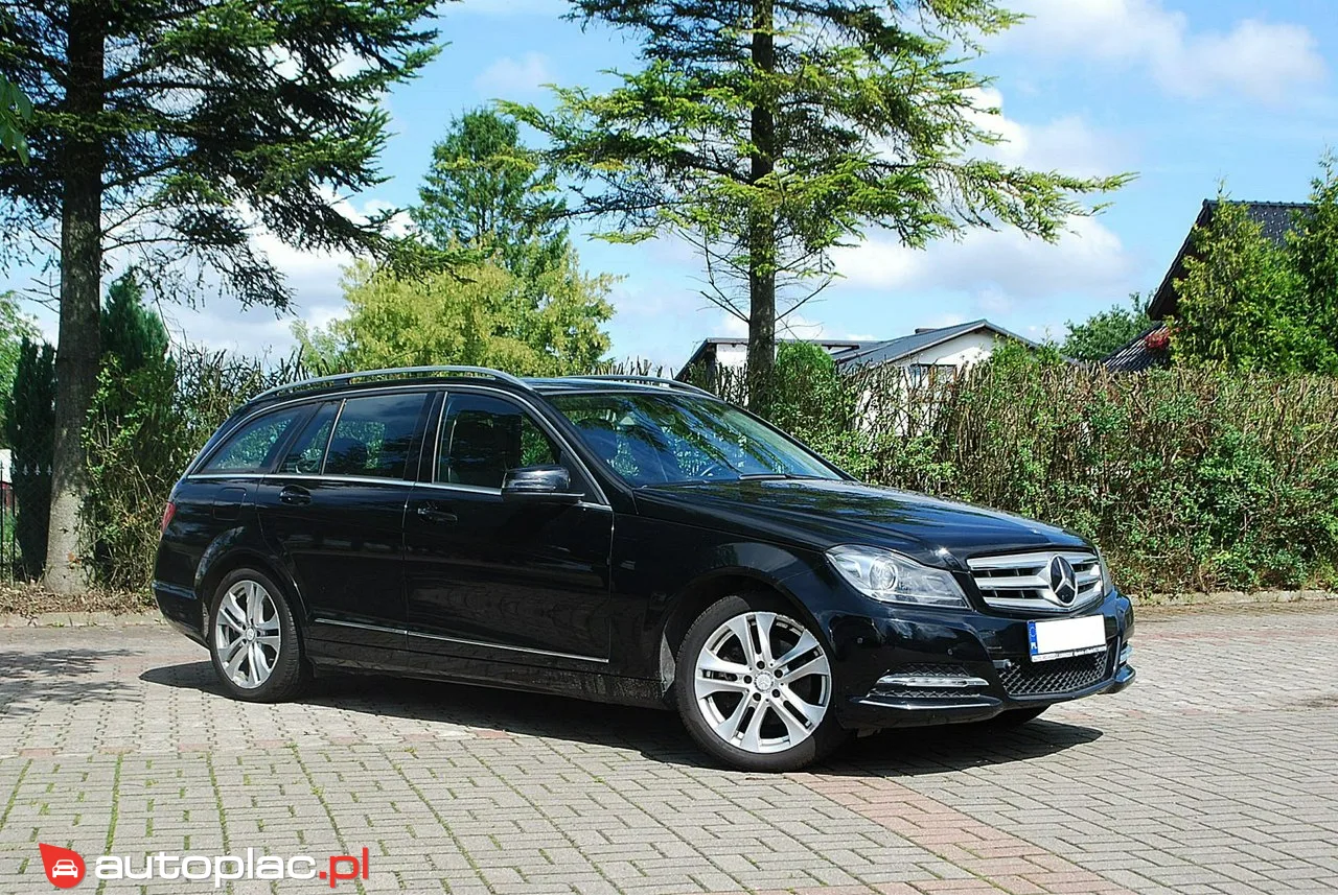 
								Mercedes-Benz Klasa C W204 2012 full									