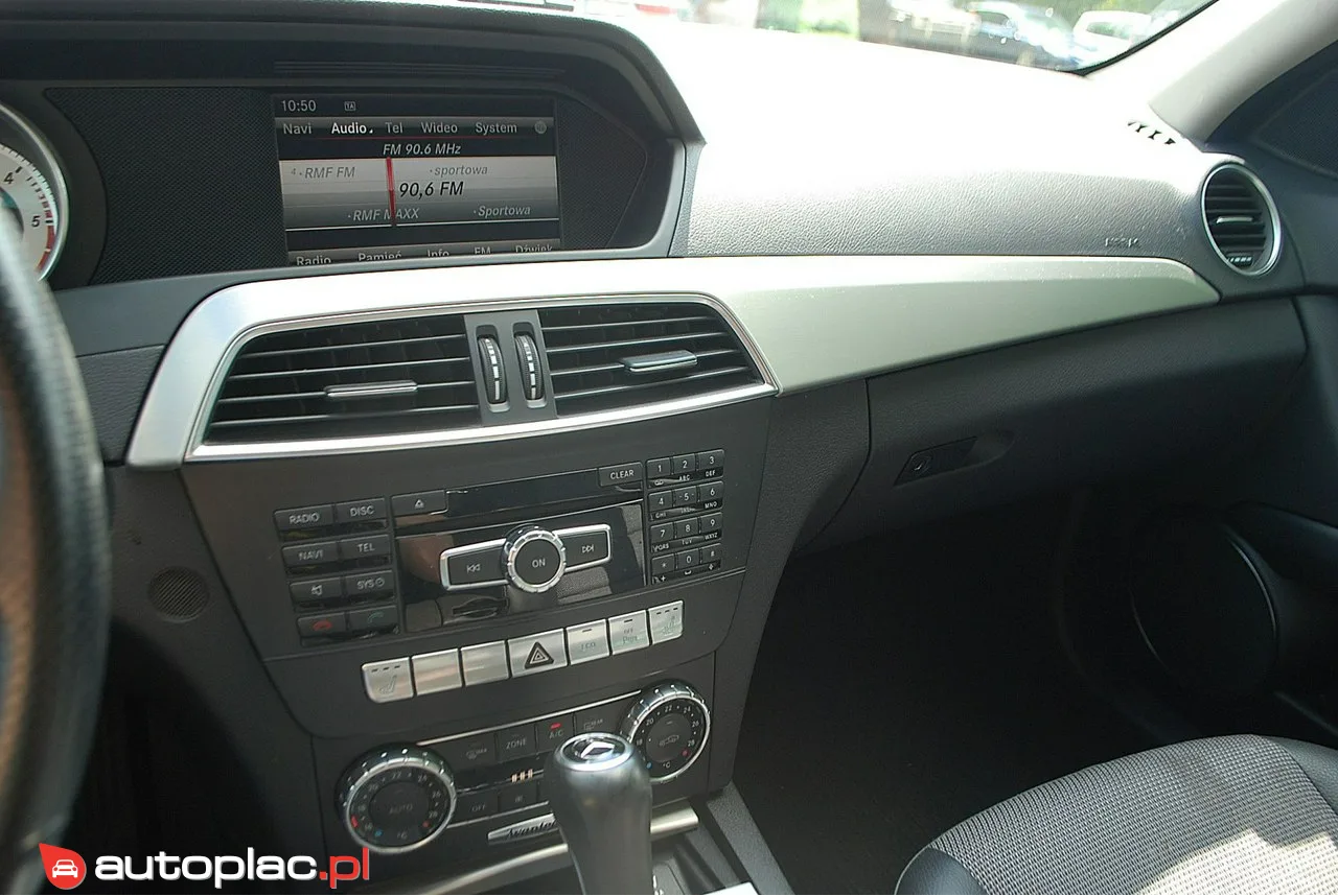 
								Mercedes-Benz Klasa C W204 2012 full									