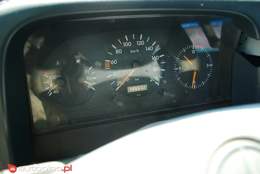 
								Mercedes-Benz Sprinter 1999 full									
