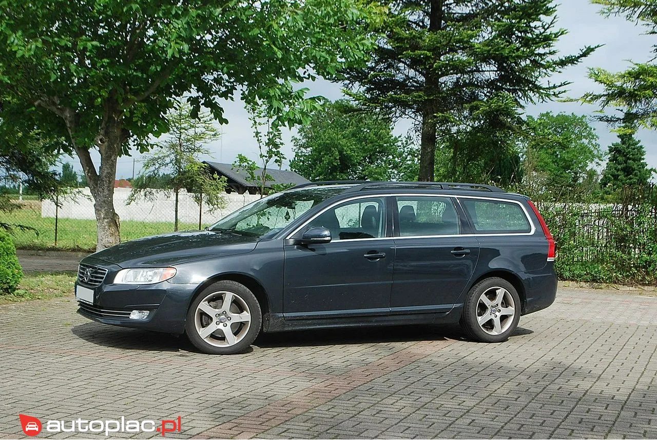 
										Volvo V70 III 2.0 2013 full									