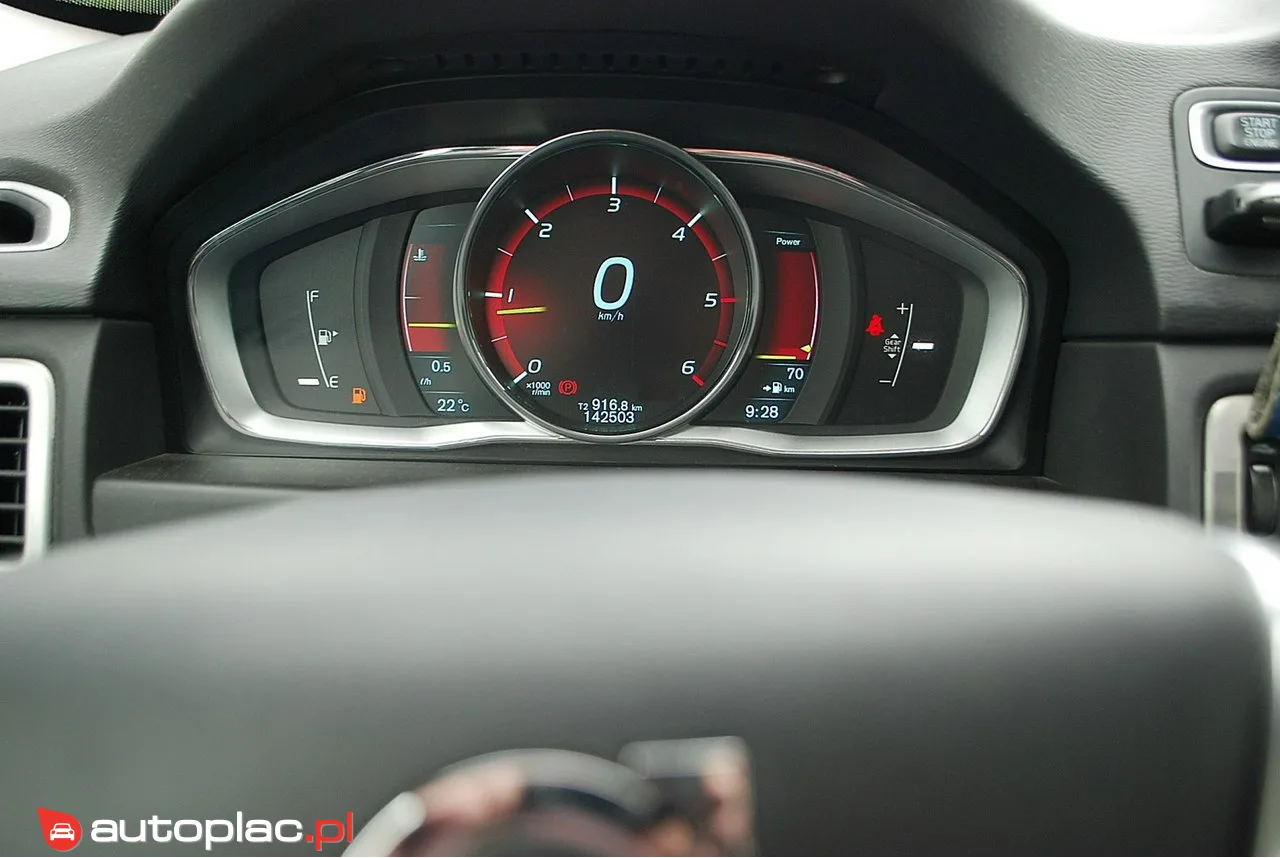 
										Volvo V70 III 2.0 2013 full									