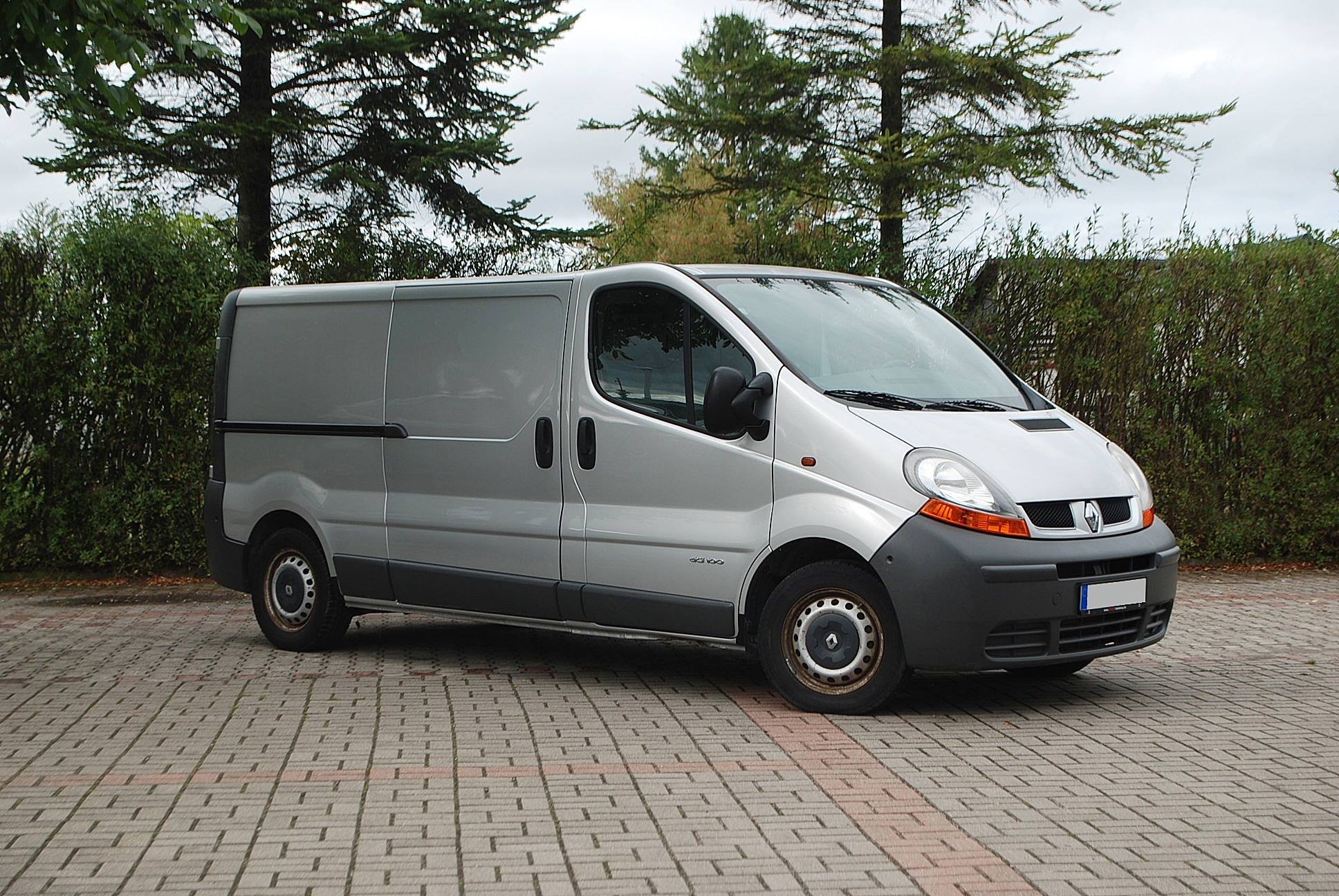 
								Renault Trafic L2H1. full									
