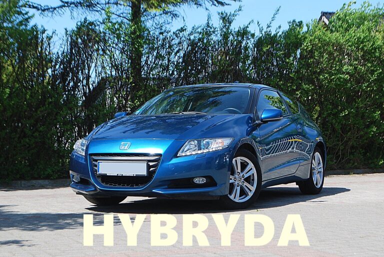 Honda C-RZ 1,5 benzyna-hybryda.