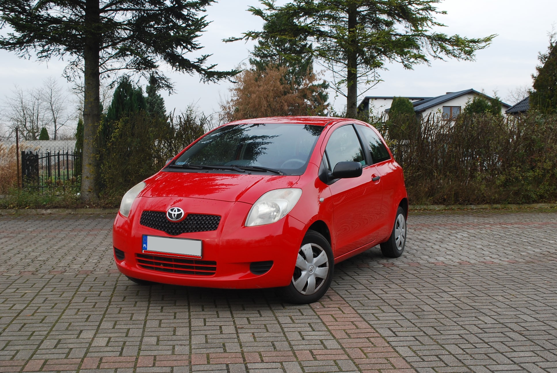 
								Toyota Yaris 1,0 benzyna. full									