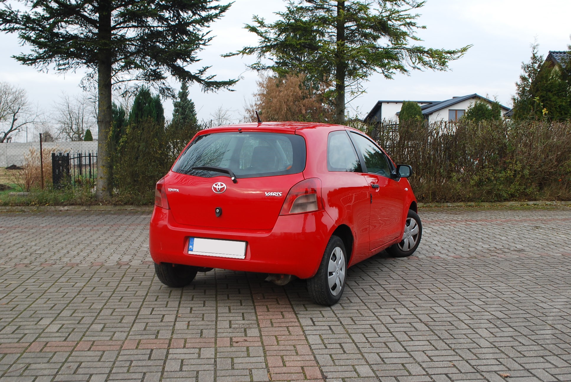 
								Toyota Yaris 1,0 benzyna. full									