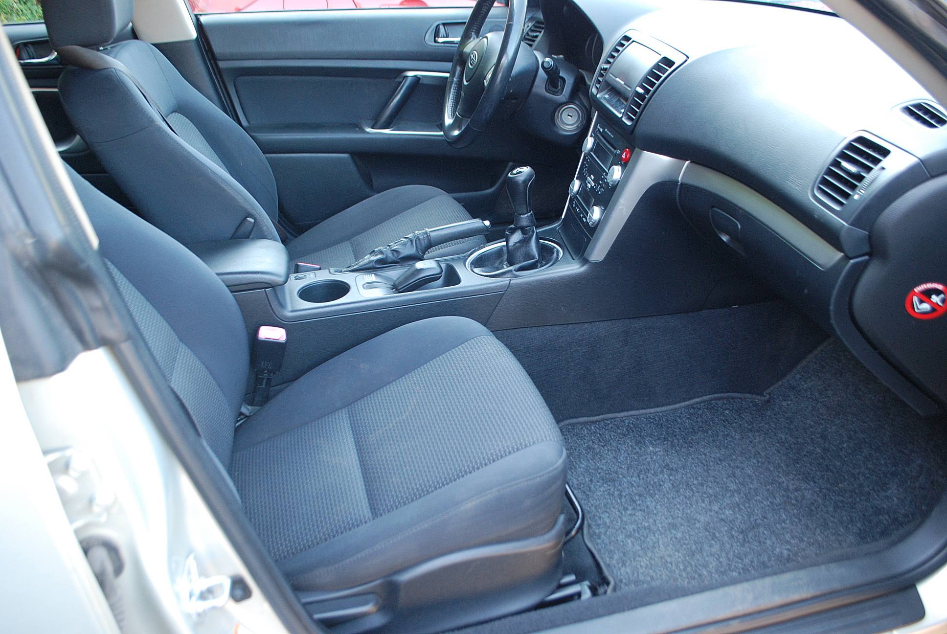 
								Subaru Legacy Outback 2,5 benzyna-gaz LPG. full									