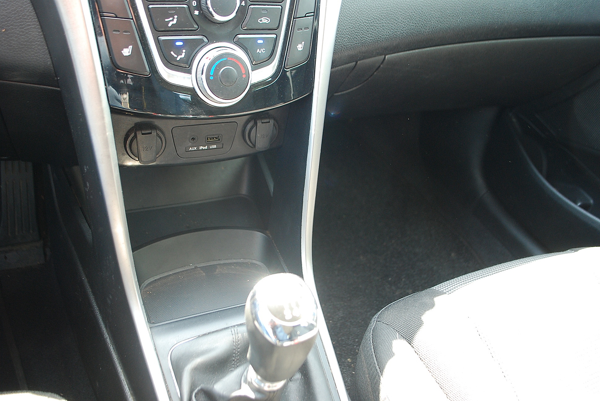 
								Hyundai i30 kombi. full									