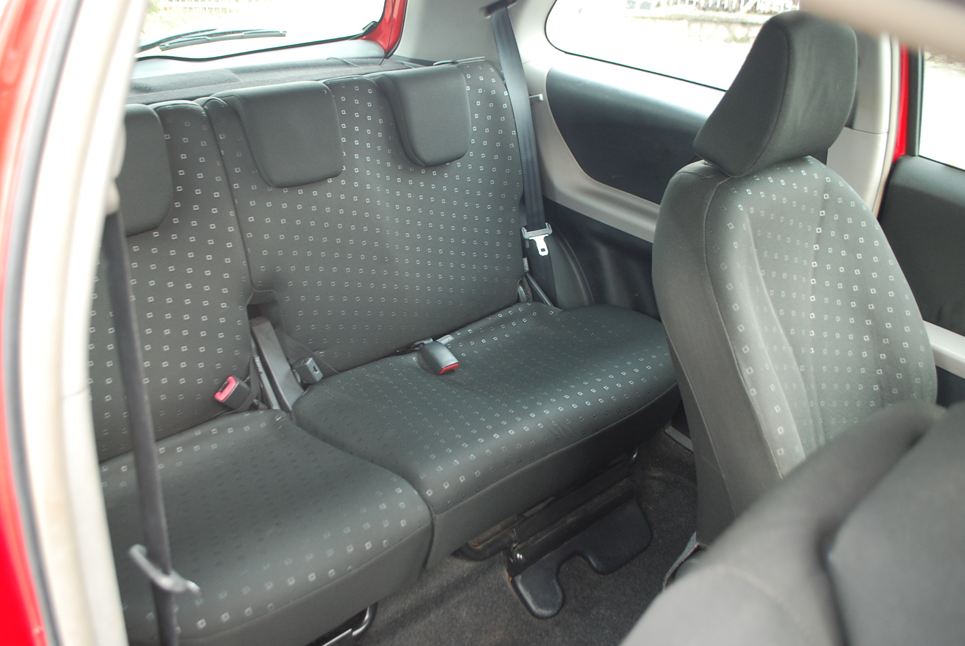 
								Toyota Yaris 1,0 benzyna. full									