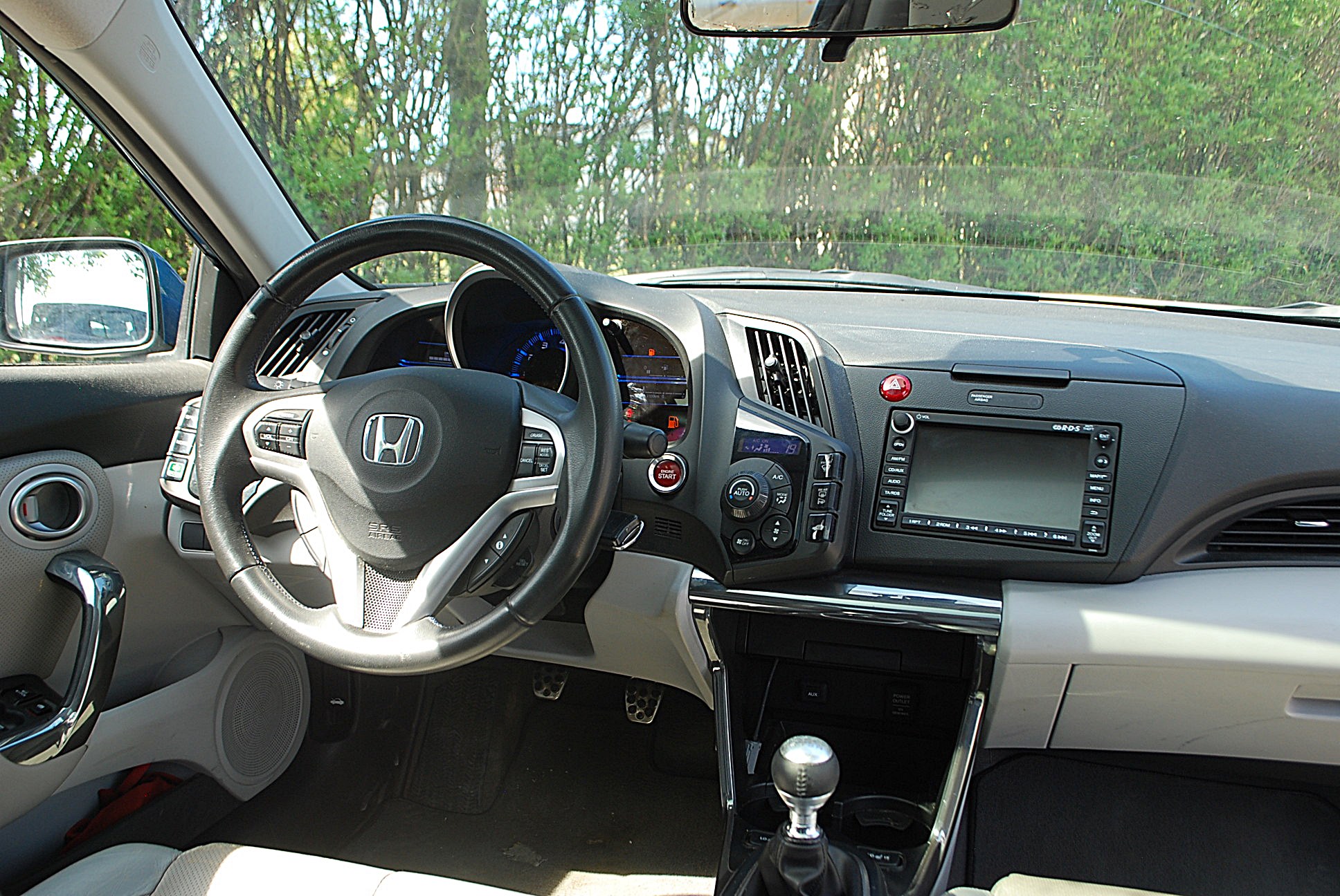 
								Honda C-RZ 1,5 benzyna-hybryda. full									