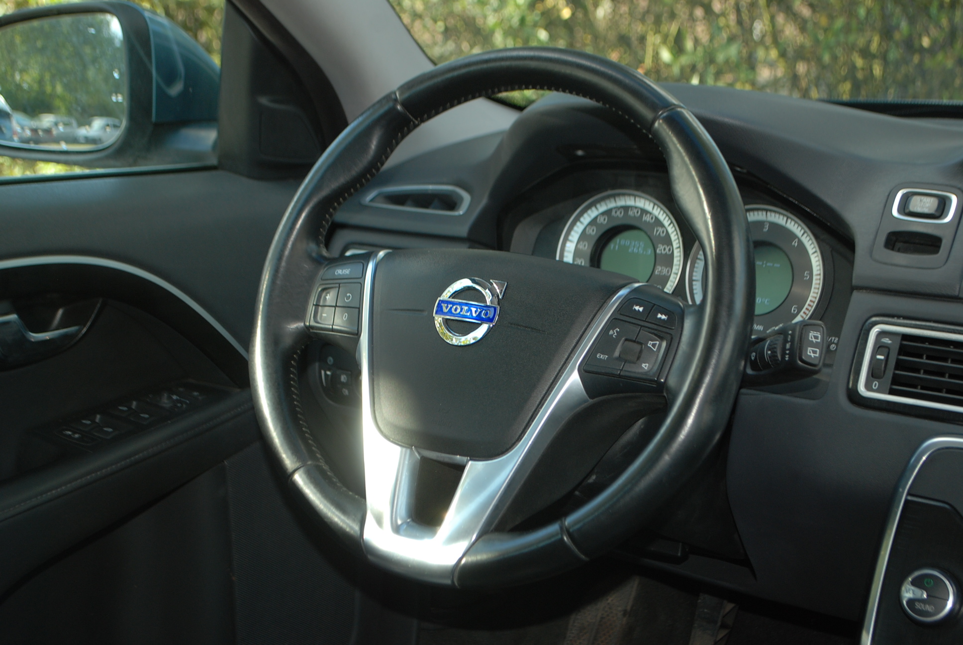 
								Volvo V70 2,0 diesel. full									