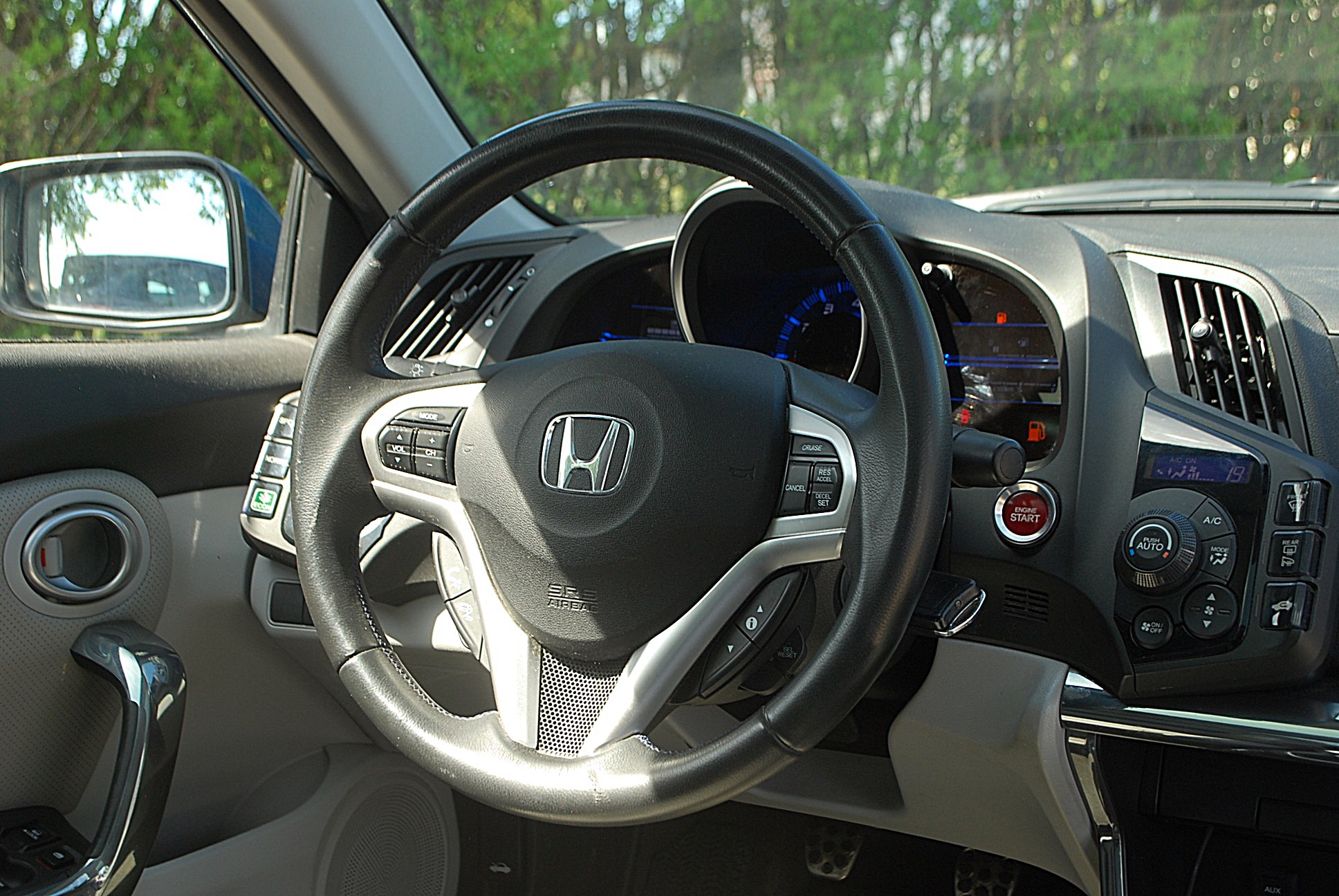 
								Honda C-RZ 1,5 benzyna-hybryda. full									