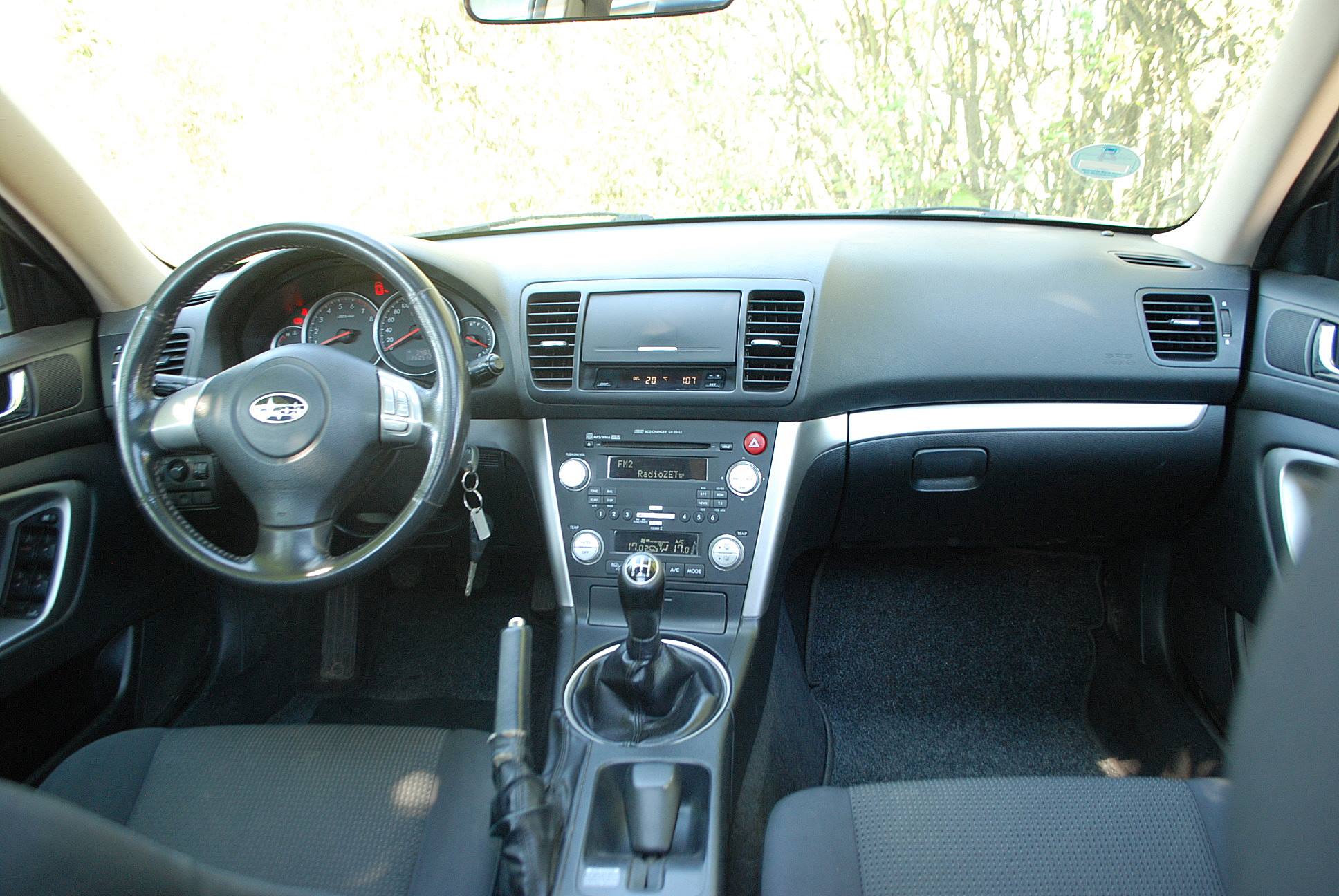 
								Subaru Legacy Outback 2,5 benzyna-gaz LPG. full									