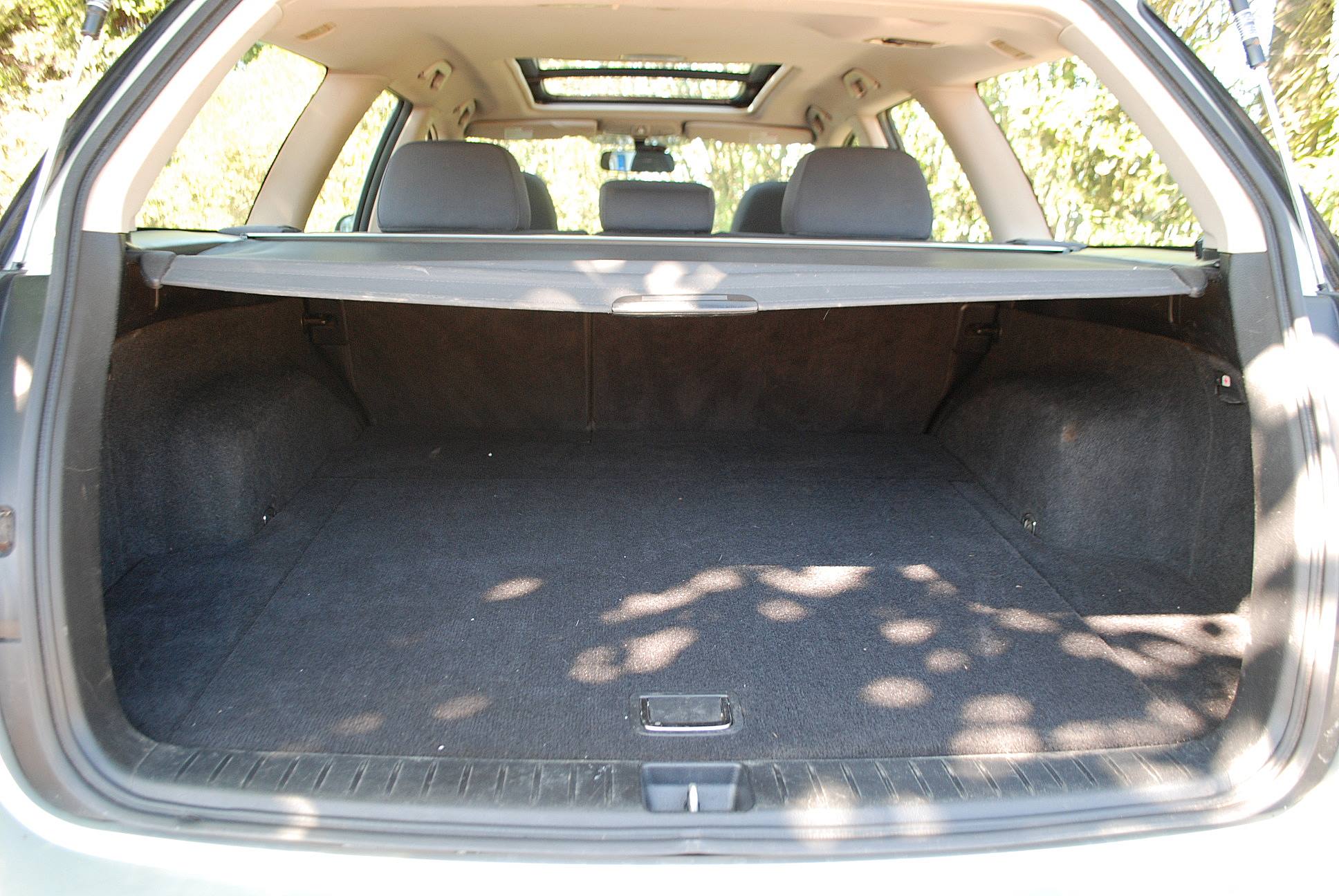 
								Subaru Legacy Outback 2,5 benzyna-gaz LPG. full									