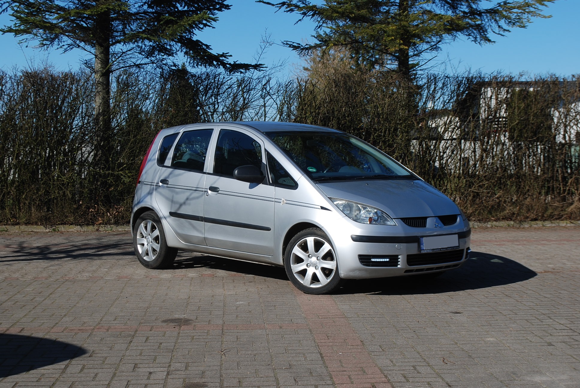 
								Mitsubishi Colt 1,1 benzyna. full									