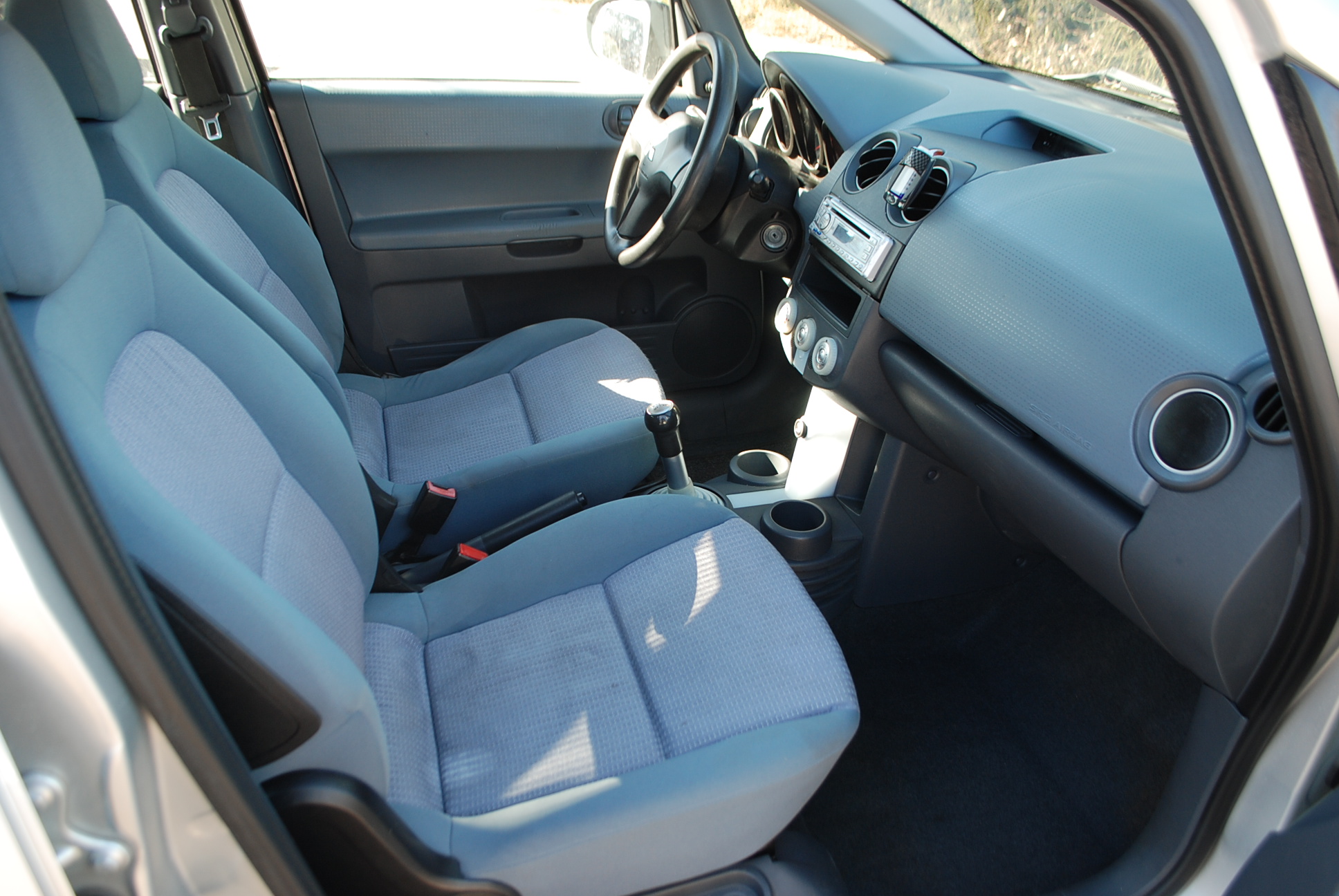 
								Mitsubishi Colt 1,1 benzyna. full									