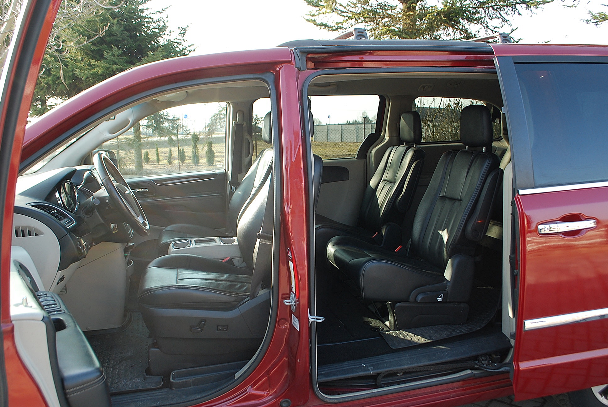 
								Chrysler Town & Country 3,6 benzyna/gaz LPG. full									