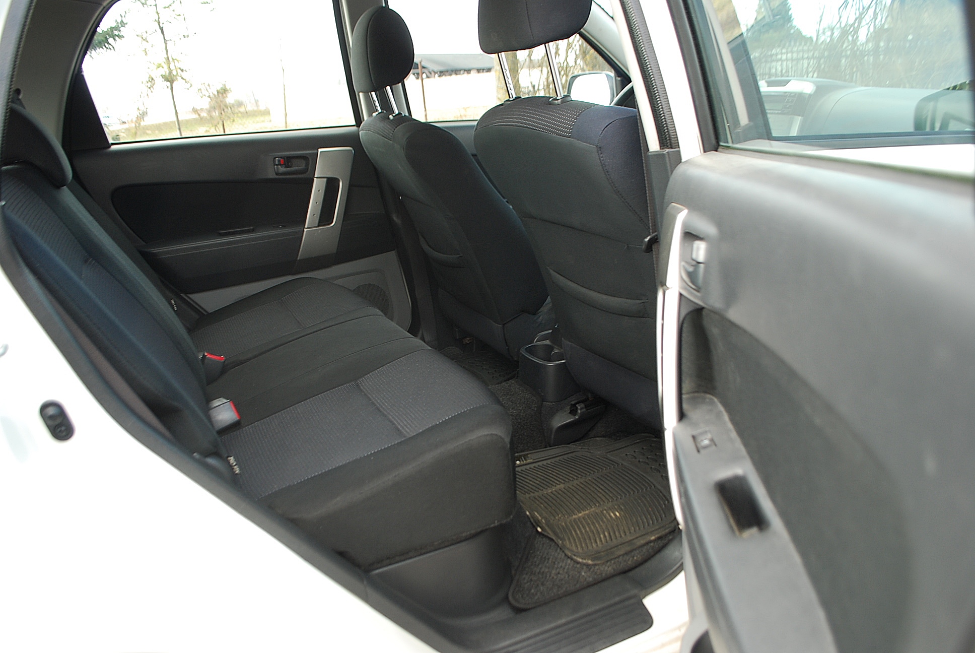
								Daihatsu Terios II. 1,5 benzyna. full									