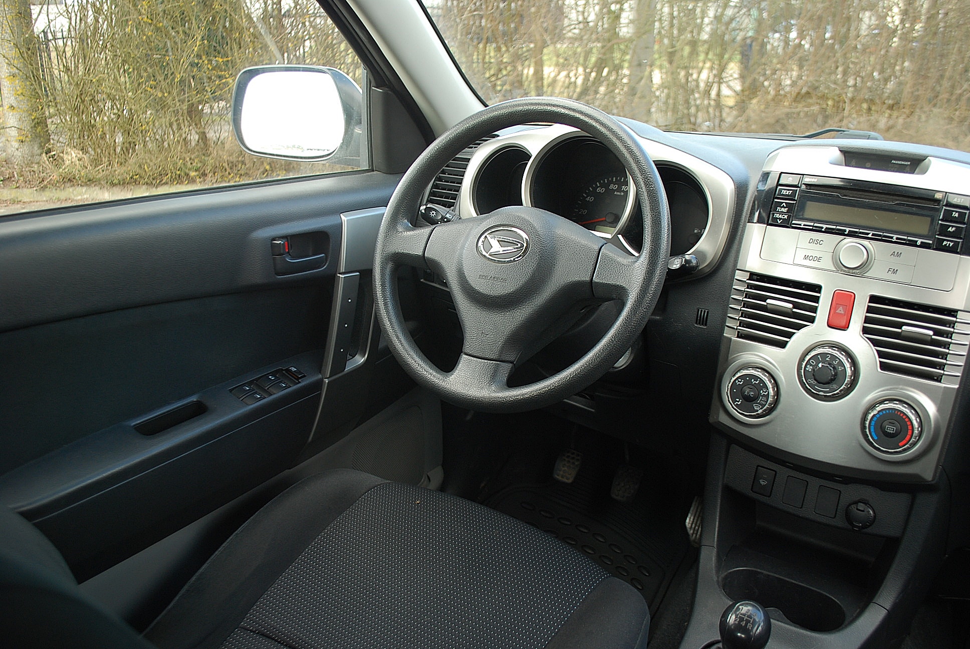
								Daihatsu Terios II. 1,5 benzyna. full									