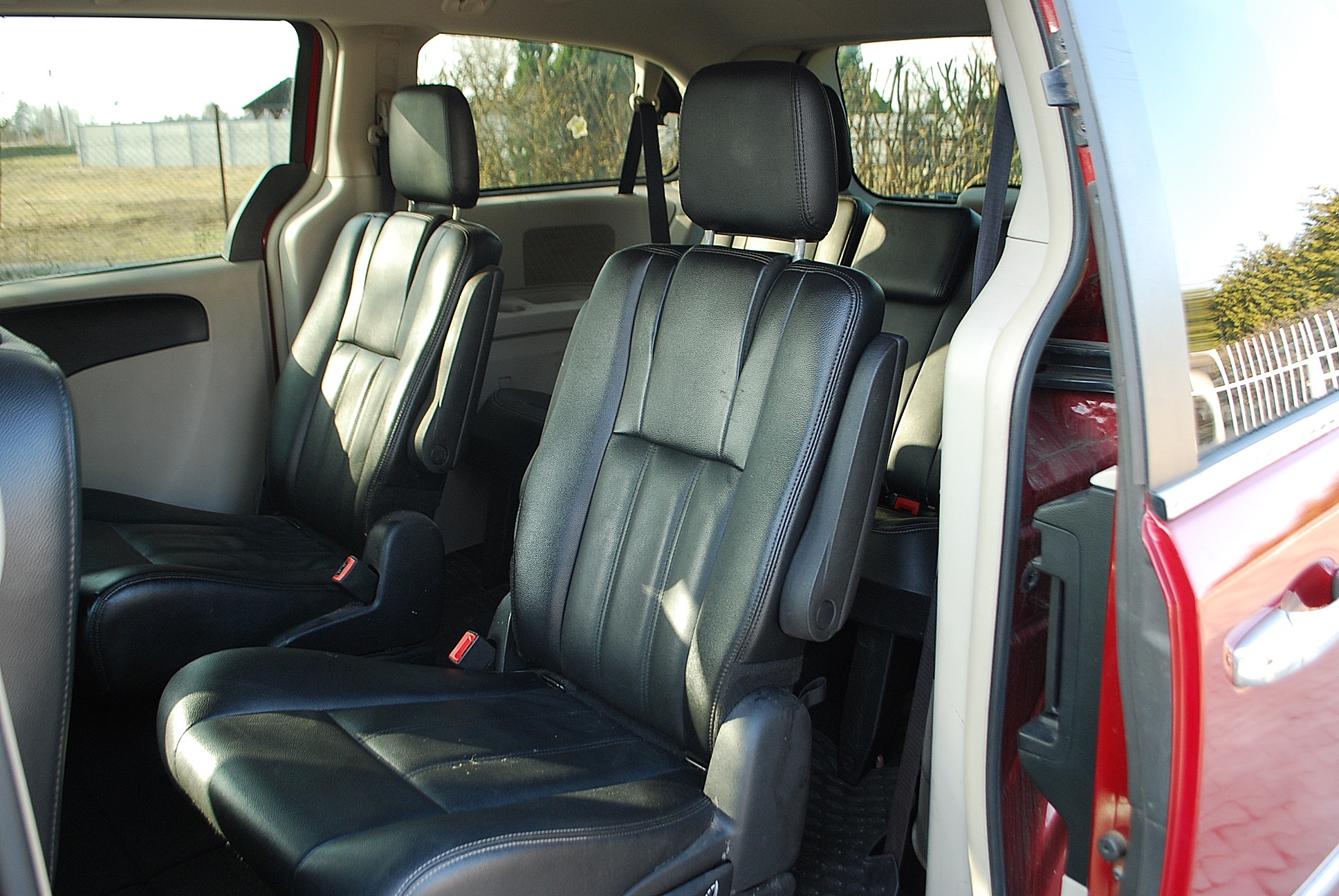 
								Chrysler Town & Country 3,6 benzyna/gaz LPG. full									