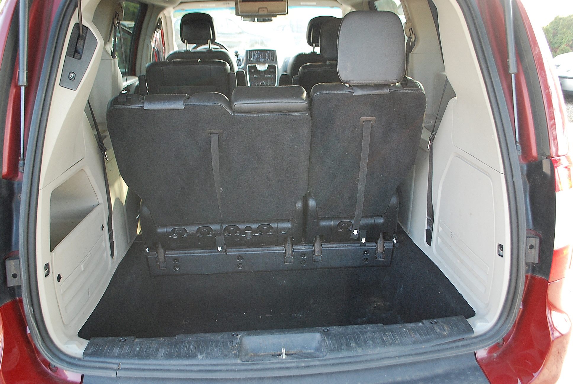 
								Chrysler Town & Country 3,6 benzyna/gaz LPG. full									