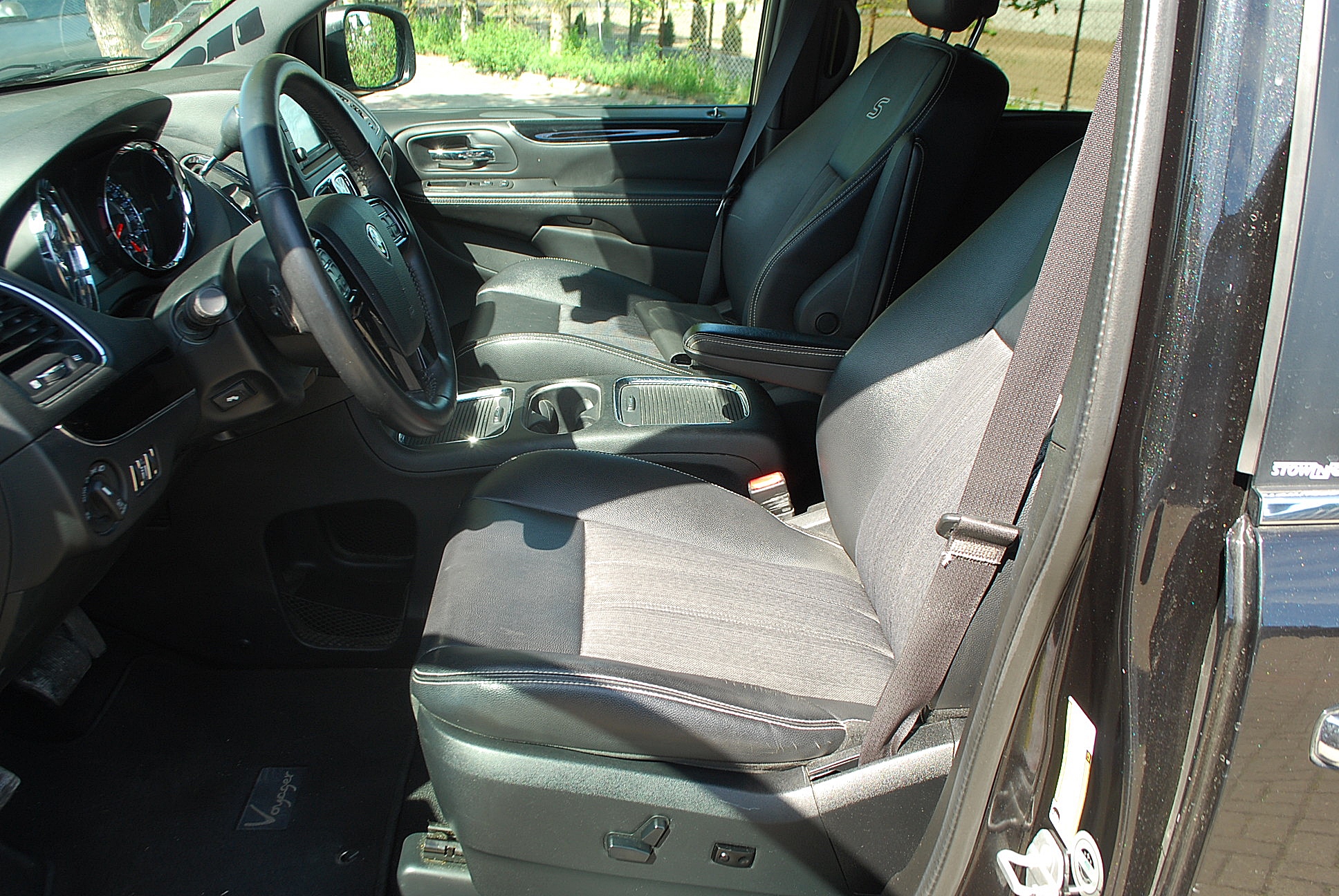 
								Lancia Voyager S. 2,8 diesel. full									