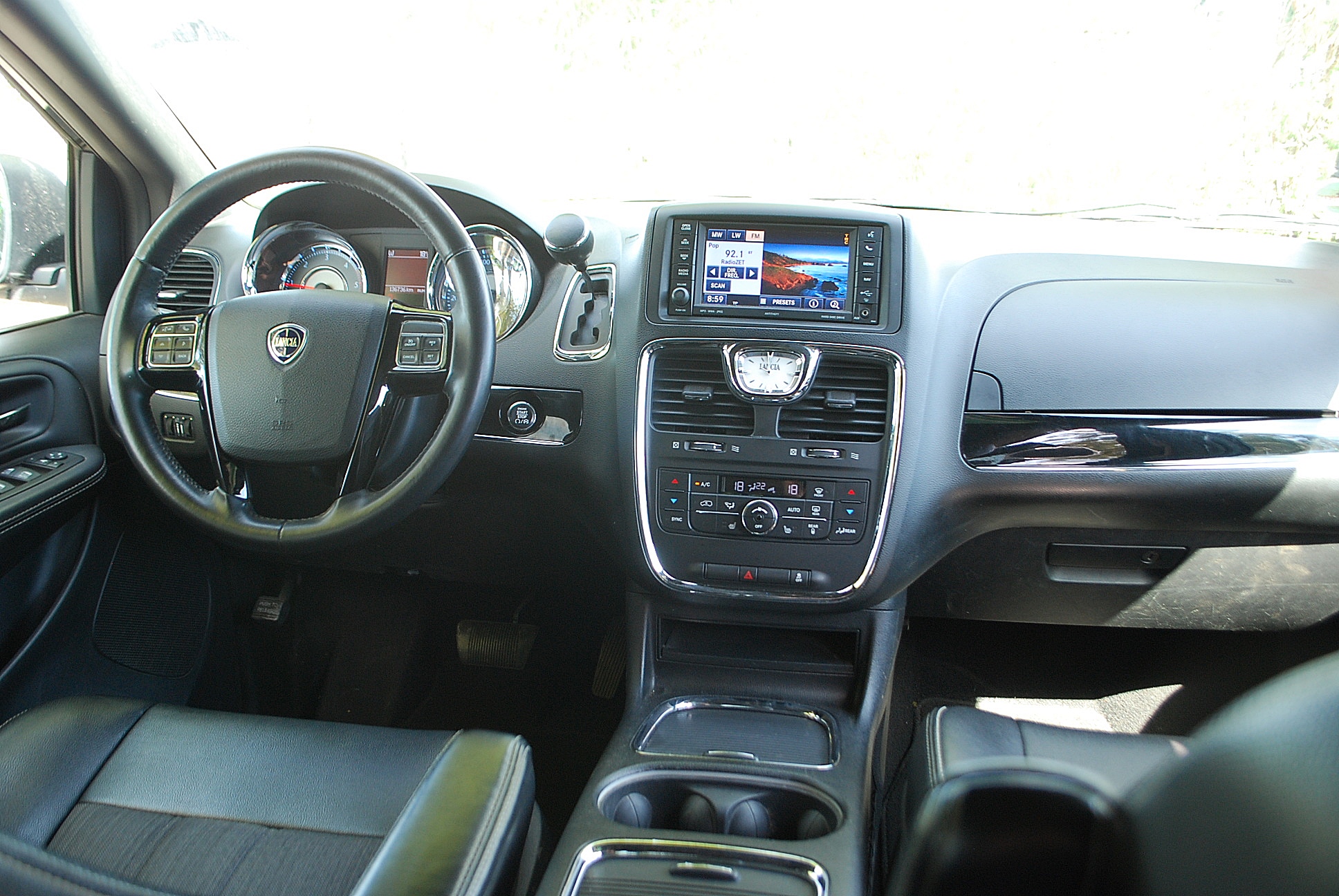 
								Lancia Voyager S. 2,8 diesel. full									