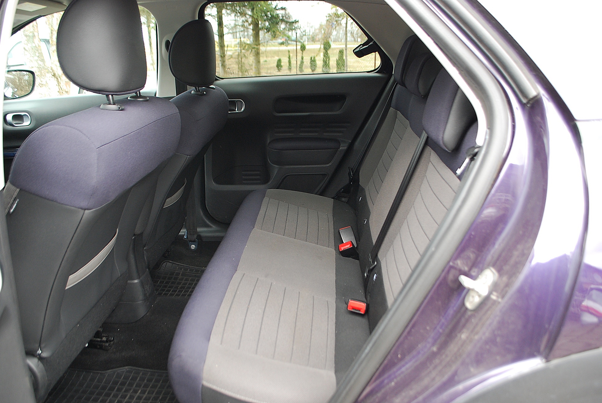 
								Citroen C4 Cactus. 1,2 benzyna. full									
