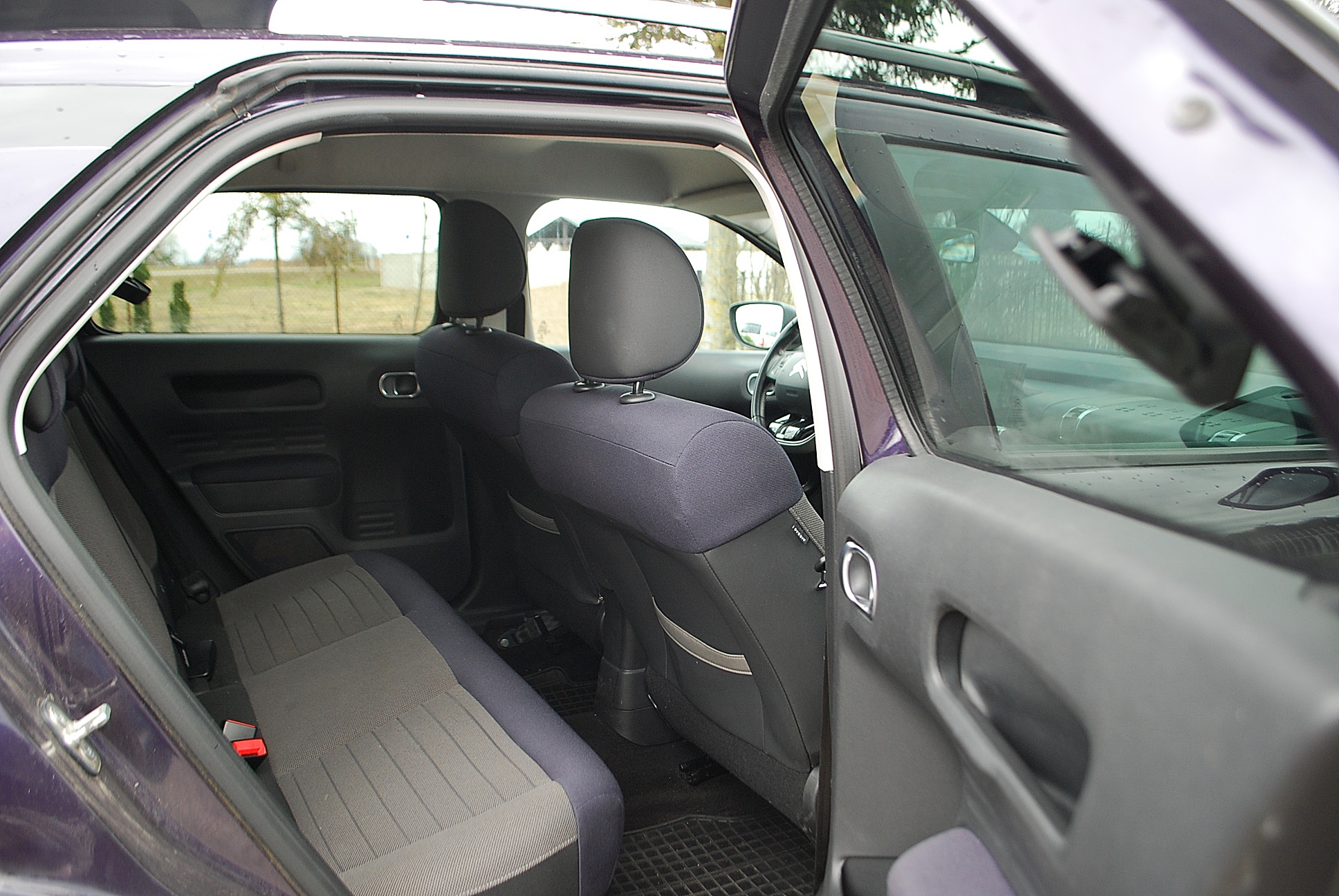 
								Citroen C4 Cactus. 1,2 benzyna. full									